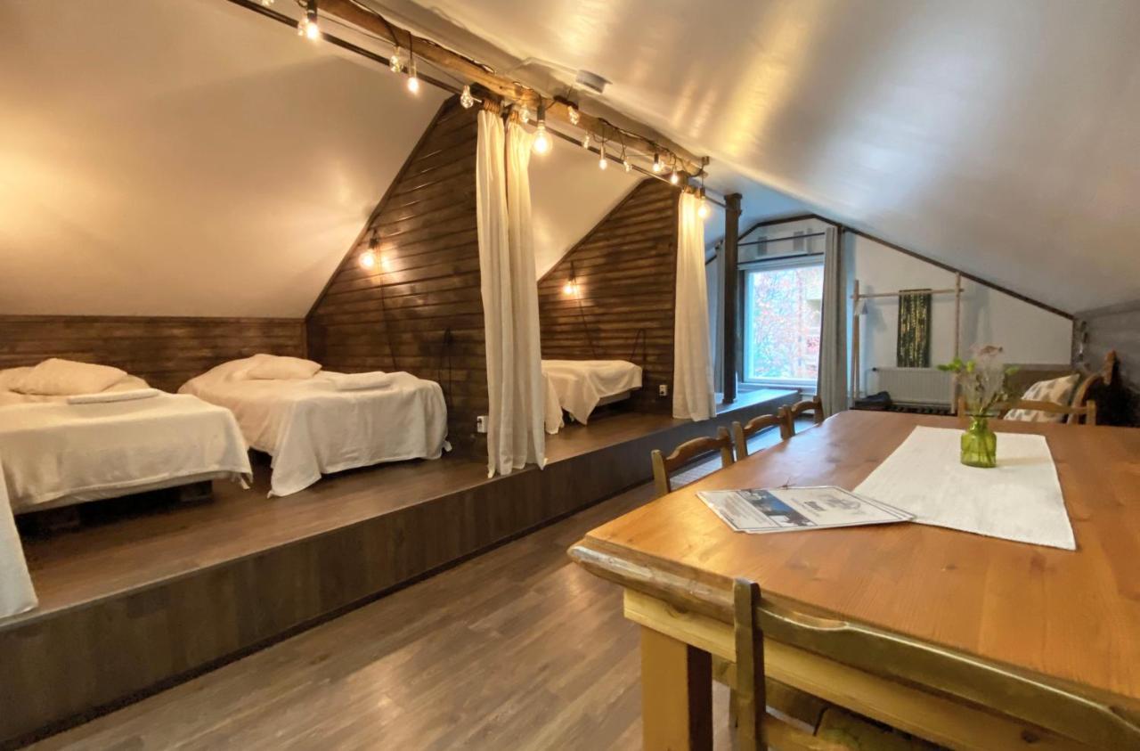 Отель Lauri Historical Log House Manor Рованиеми Экстерьер фото