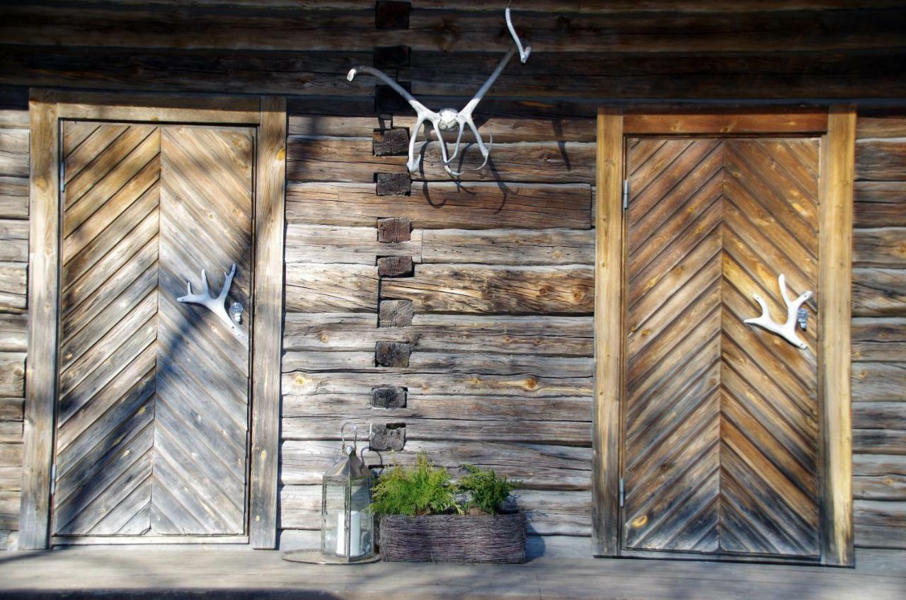 Отель Lauri Historical Log House Manor Рованиеми Экстерьер фото