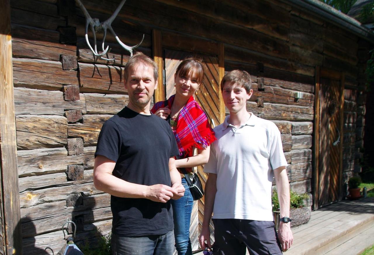 Отель Lauri Historical Log House Manor Рованиеми Экстерьер фото